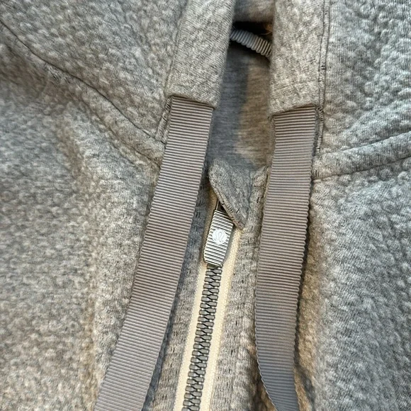 Lululemon Zip Up - Picture 3 of 5